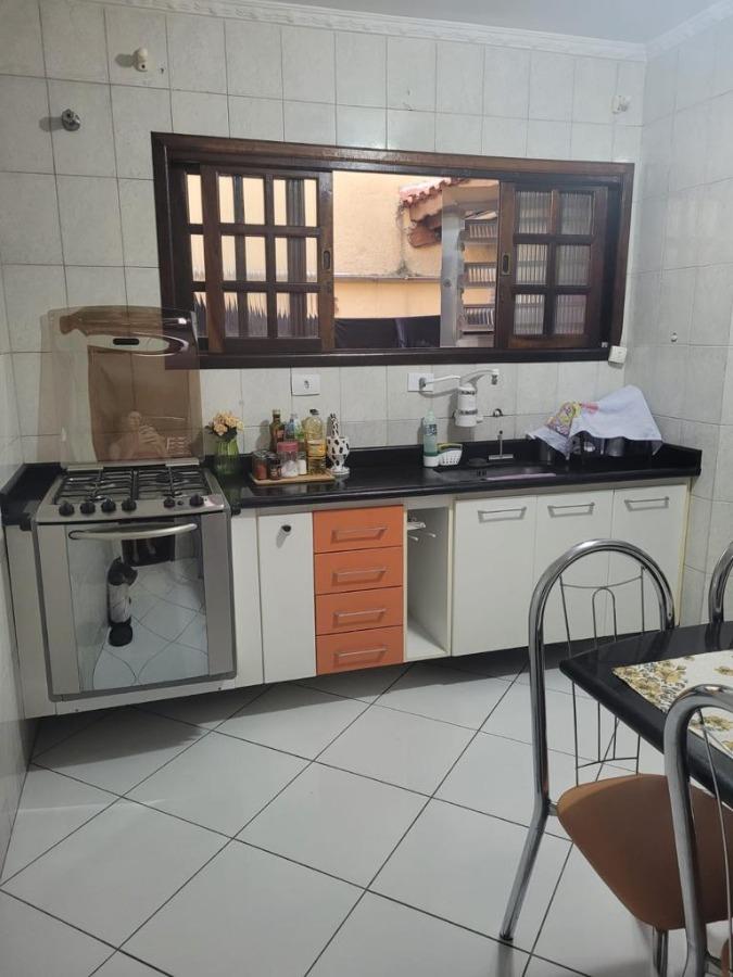 Sobrado à venda com 2 quartos, 180m² - Foto 6