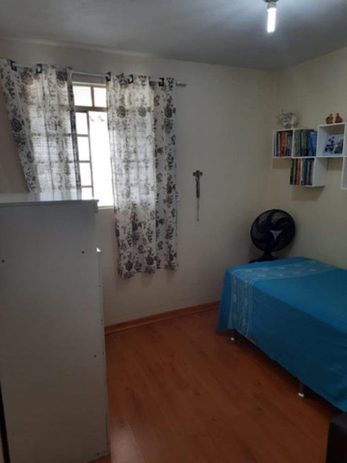 Casa à venda com 5 quartos, 120m² - Foto 1