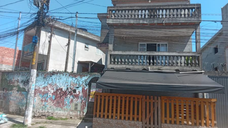 Sobrado à venda com 3 quartos, 160m² - Foto 1