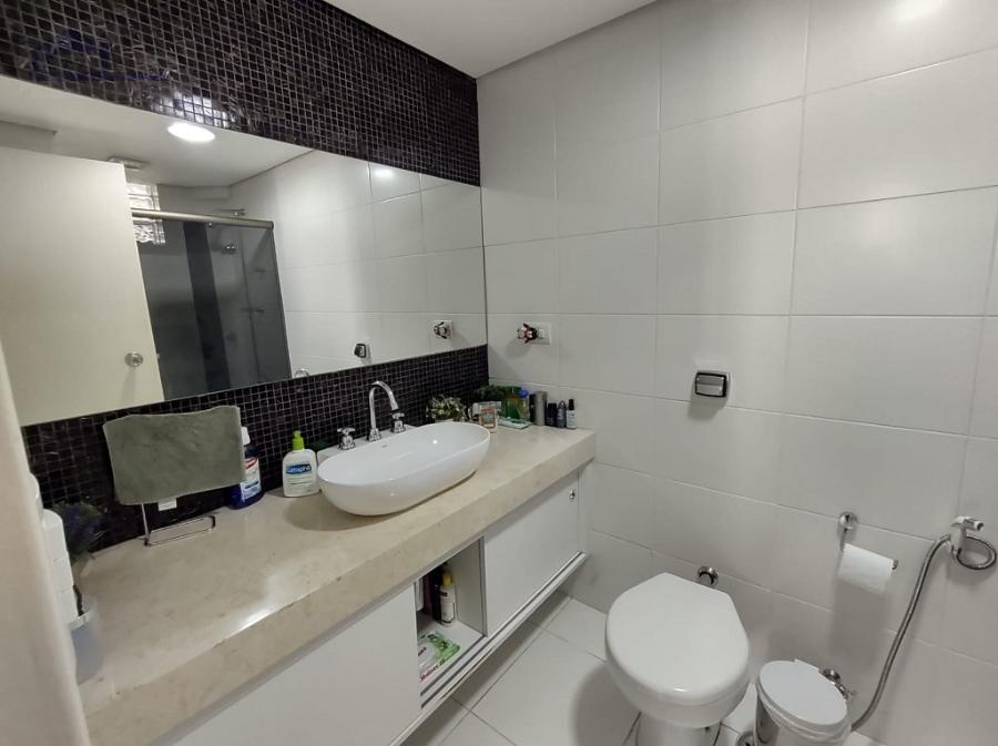 Apartamento à venda com 3 quartos, 107m² - Foto 8