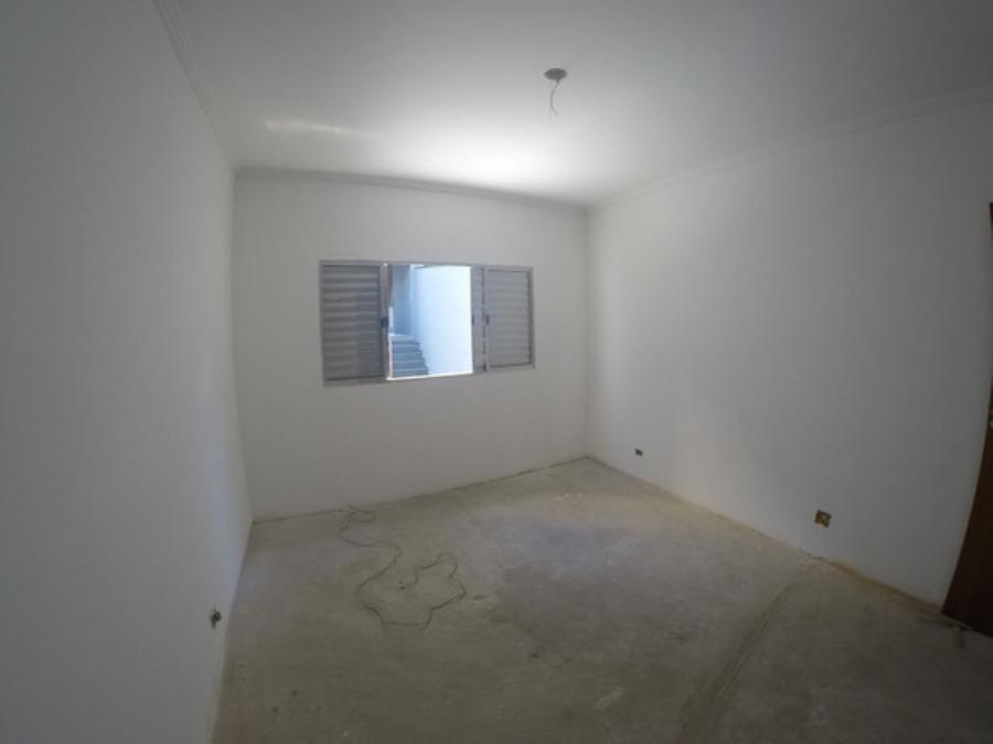 Sobrado à venda com 3 quartos, 120m² - Foto 2