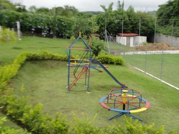 Chácara para Venda por R$850.000,00 com 1860m² - Centro, Guararema / SP