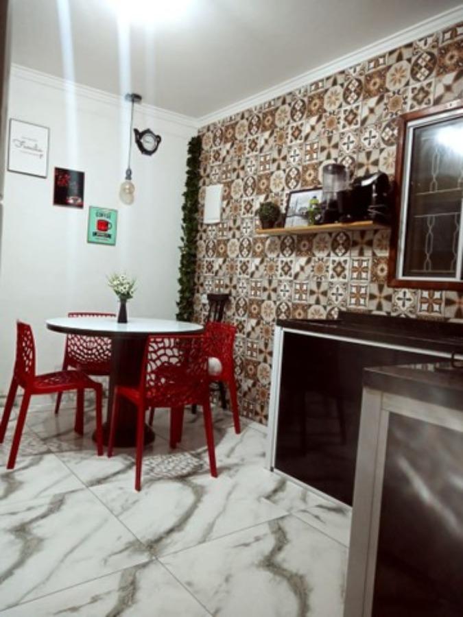 Sobrado à venda com 4 quartos, 200m² - Foto 4