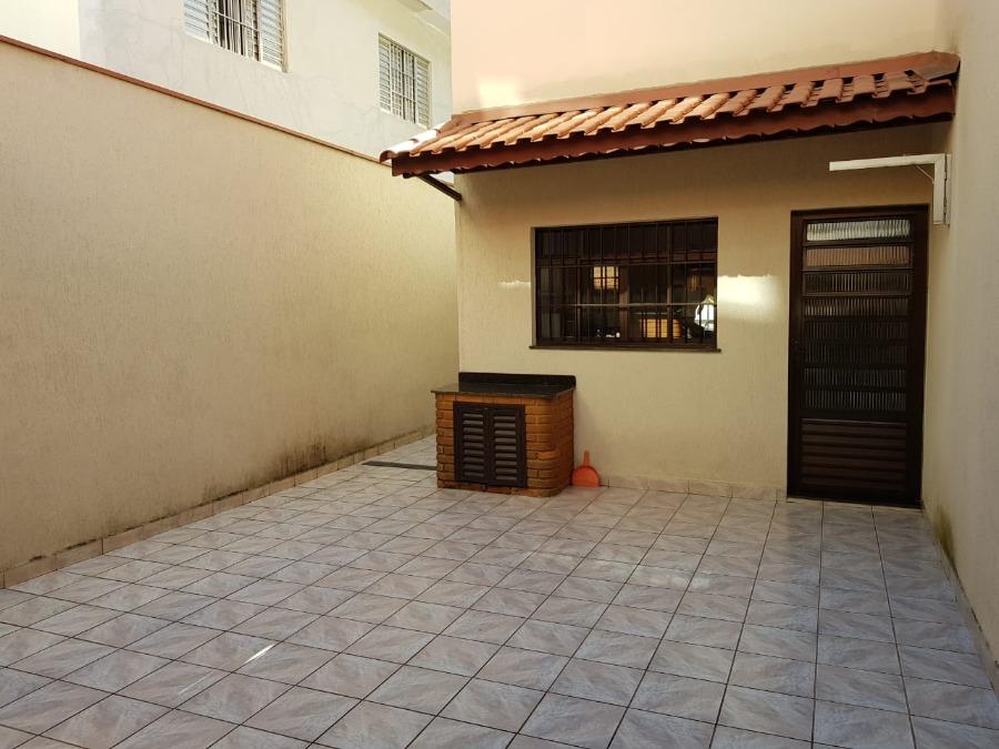 Sobrado à venda com 3 quartos, 140m² - Foto 1