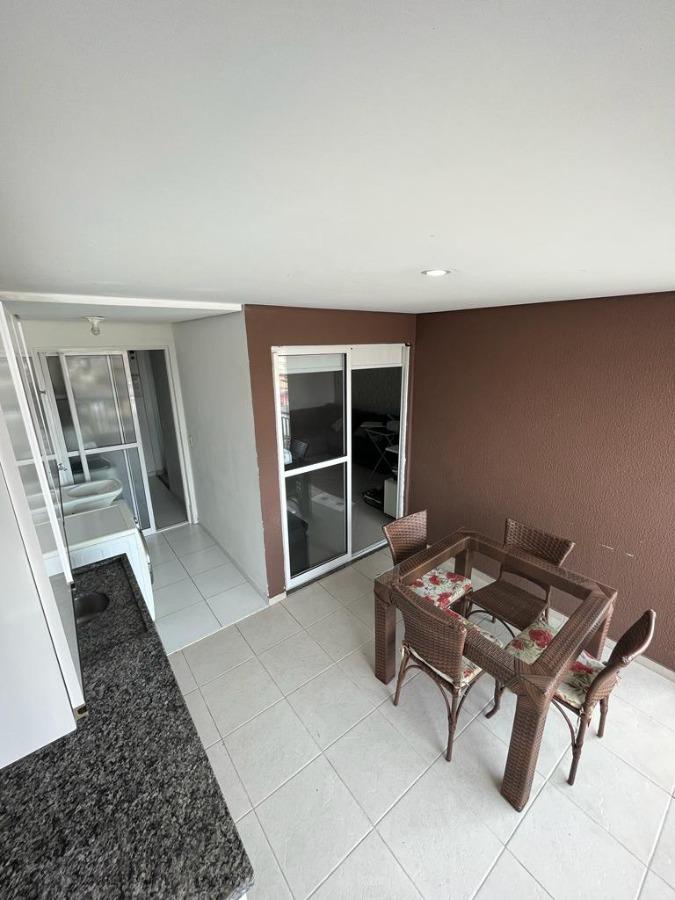 Apartamento à venda com 2 quartos, 58m² - Foto 2