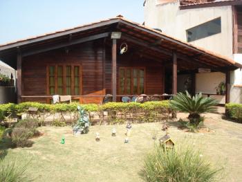 Casa para Venda por R$950.000,00 com 300m², 3 dormitórios, 3 banheiros e 1 cozinha - Aruã, Mogi das cruzes / SP