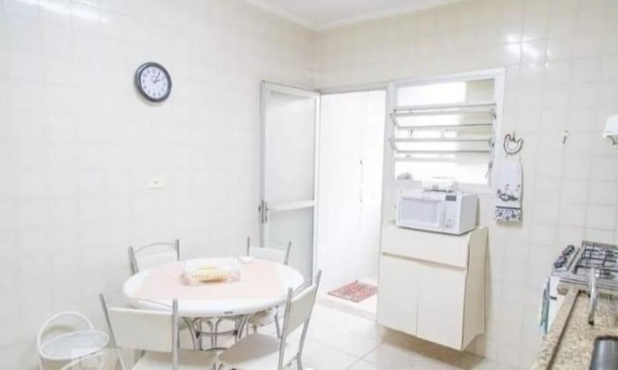 Apartamento à venda com 2 quartos, 64m² - Foto 2