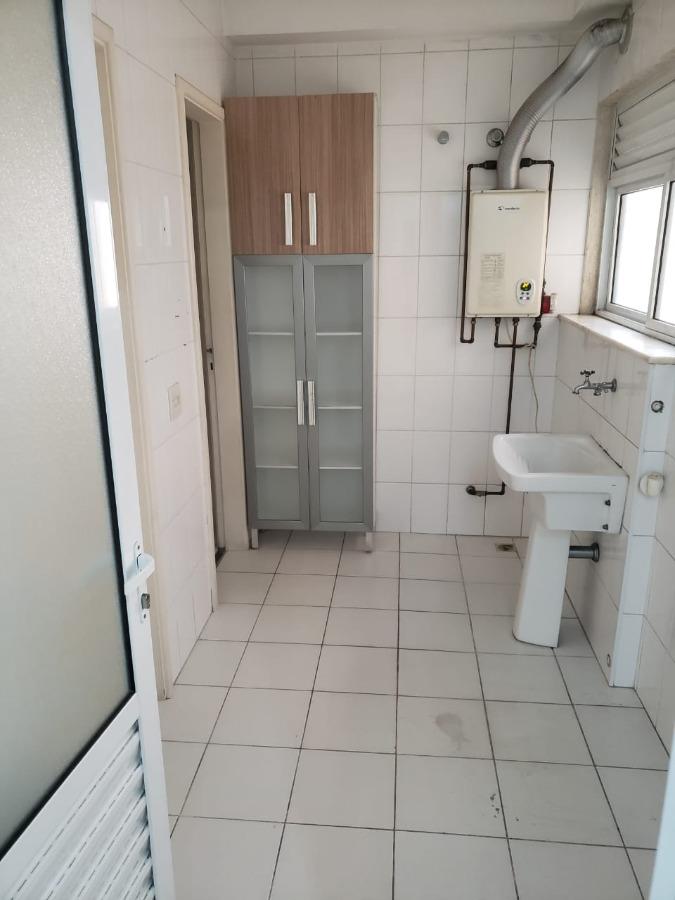 Apartamento à venda com 3 quartos, 125m² - Foto 19