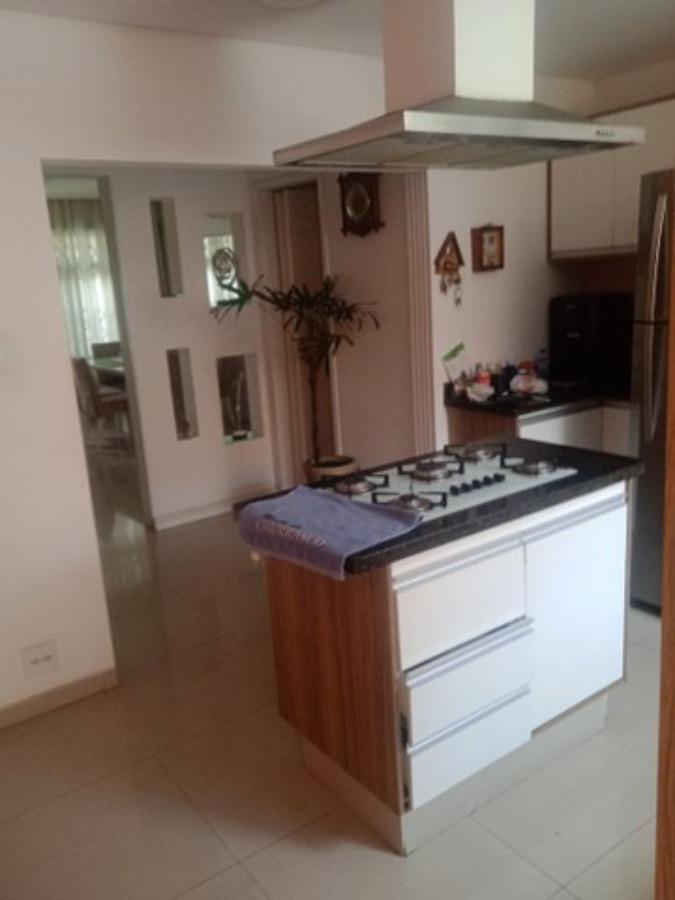 Casa à venda com 2 quartos, 260m² - Foto 2