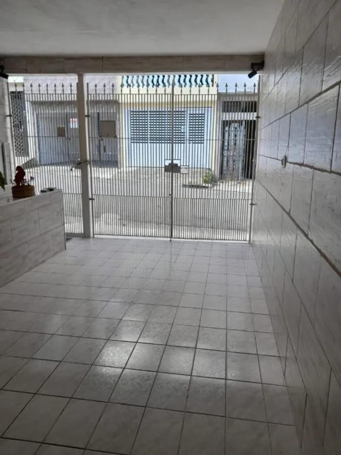 Sobrado, 3 quartos, 224 m² - Foto 2