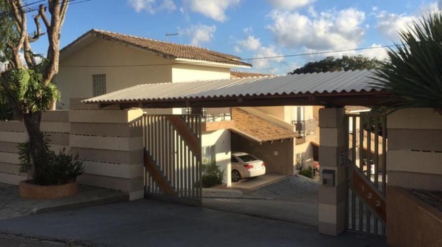 Casa de Condomínio à venda com 3 quartos, 150m² - Foto 1