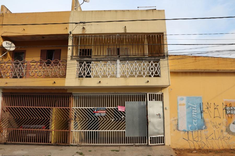 Sobrado à venda com 1 quarto, 180m² - Foto 1