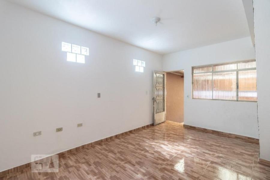 Casa à venda com 3 quartos, 82m² - Foto 2