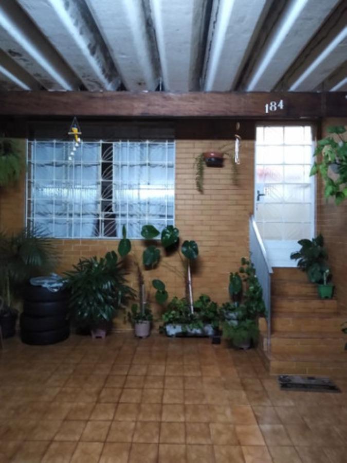 Sobrado à venda com 2 quartos, 120m² - Foto 1