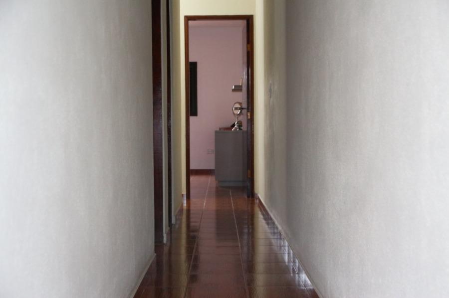 Sobrado à venda com 3 quartos, 250m² - Foto 4