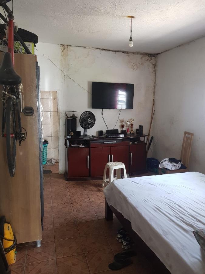 Casa à venda com 1 quarto, 300m² - Foto 14