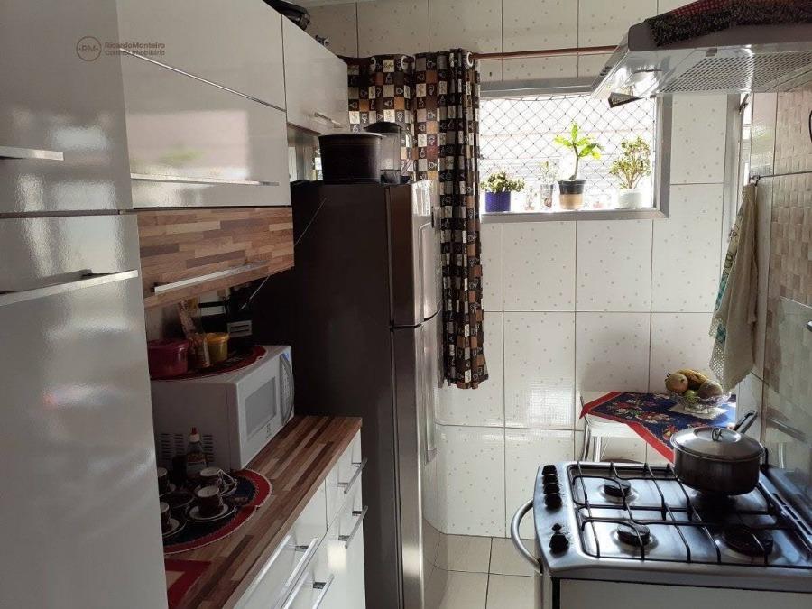 Apartamento à venda com 2 quartos, 69m² - Foto 10