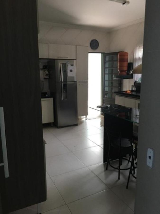 Sobrado à venda com 3 quartos, 200m² - Foto 17