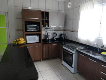 Sobrado para Venda por R$750.000,00 com 277m², 3 dormitórios, 8 vagas e 5 banheiros - Vila nova curuçá , São paulo / SP
