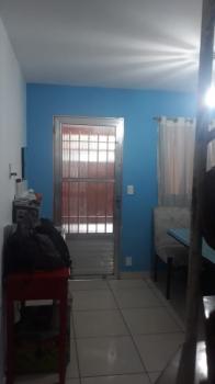 Sobrado para Venda por R$370.000,00 com 150m², 4 dormitórios, 1 suite e 1 vaga - Conj josé bonifácio, São paulo / SP