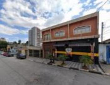 Casa para Venda por R$2.300.000,00 com 600m², 3 salas, 3 banheiros e 4 vagas - Vila taquari, São paulo / SP