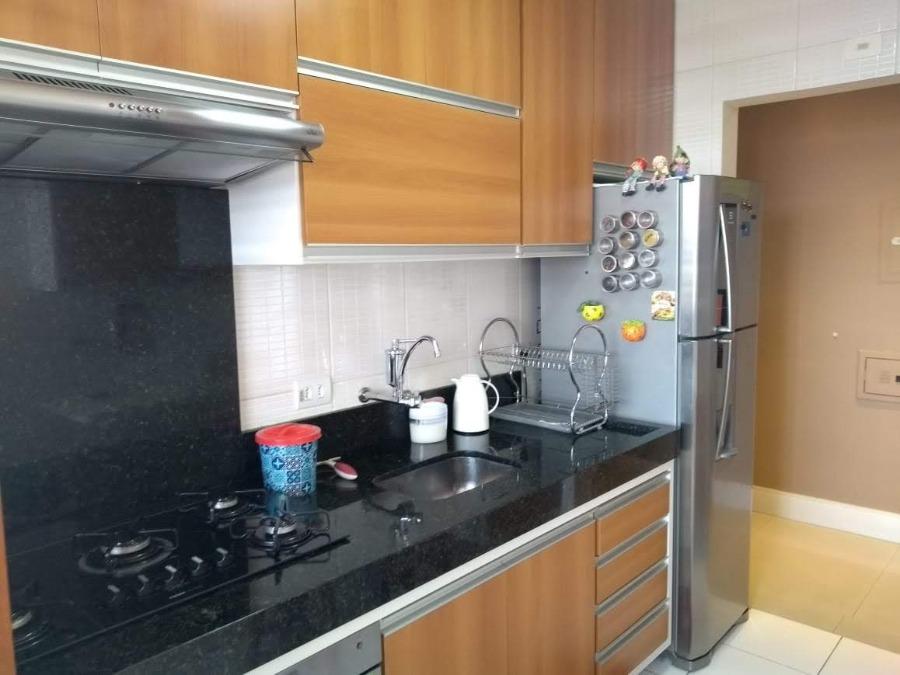 Apartamento à venda com 2 quartos, 63m² - Foto 18