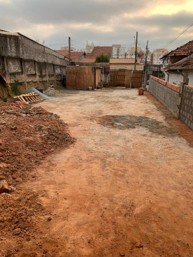 Terreno à venda com 1 quarto, 120m² - Foto 13