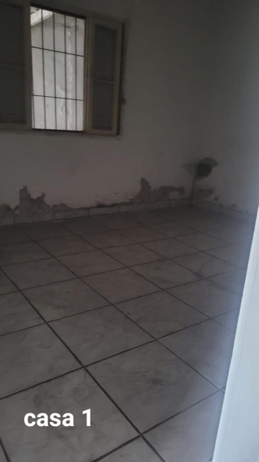 Casa, 2 quartos, 250000 m² - Foto 2