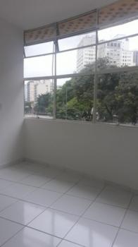 Apartamento para Venda por R$210.000,00 com 35m², 1 dormitório, 1 banheiro e 1 sacada - República, São paulo / SP