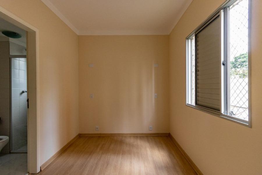 Apartamento à venda com 3 quartos, 61m² - Foto 2