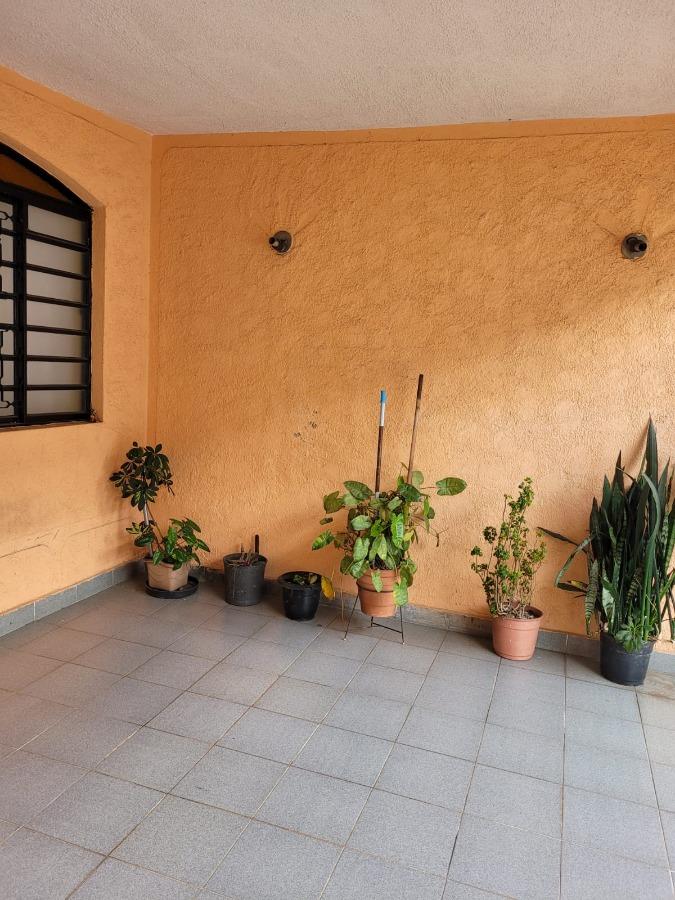 Casa à venda com 5 quartos, 120m² - Foto 2