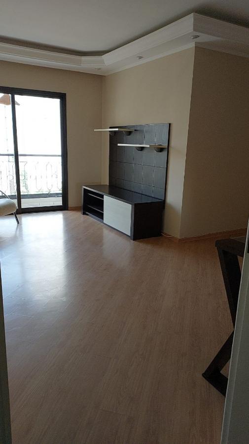 Apartamento à venda com 2 quartos, 69m² - Foto 8