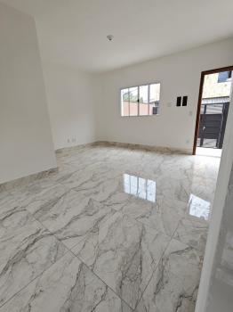 Sobrado para Venda por R$395.000,00 com 75m², 2 dormitórios, 1 vaga e 1 banheiro - Guainases, São paulo / SP