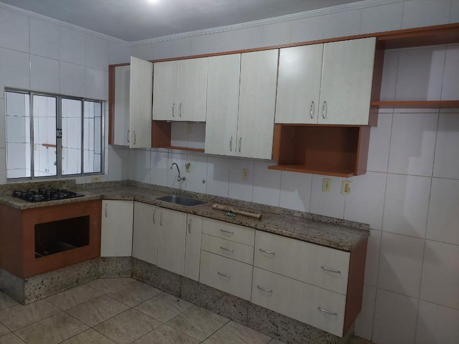 Casa à venda com 4 quartos, 250m² - Foto 17