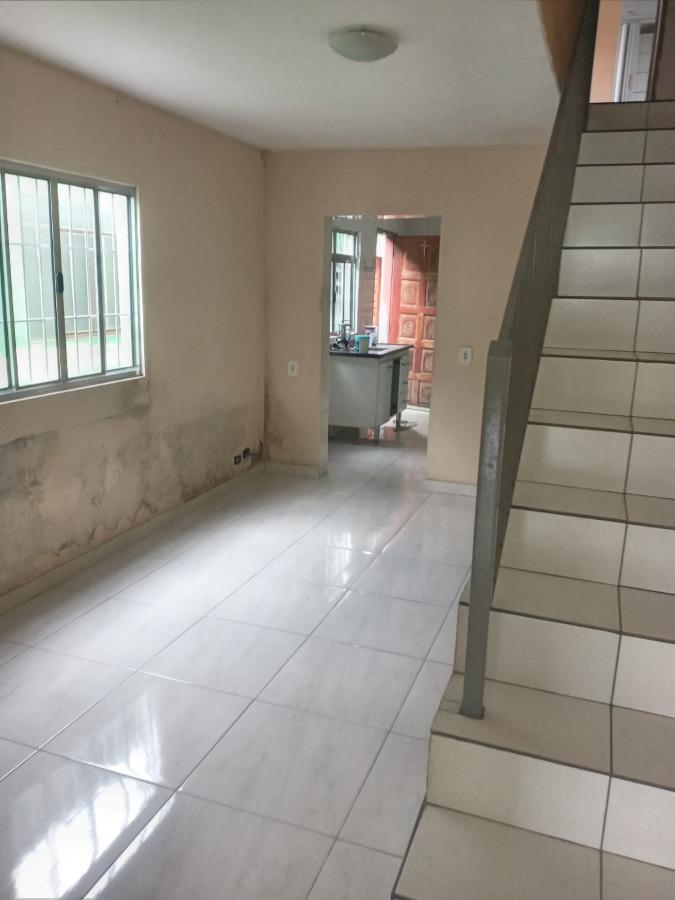 Casa à venda com 1 quarto, 120m² - Foto 1