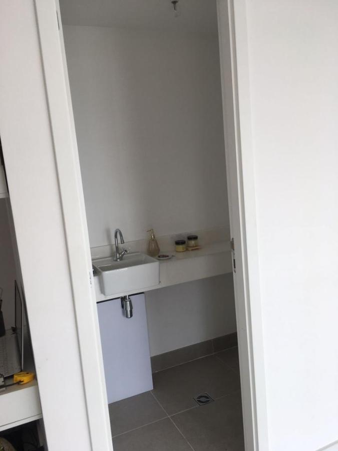 Apartamento à venda com 1 quarto, 160m² - Foto 9