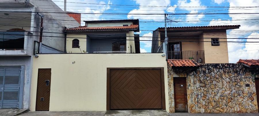 Sobrado, 4 quartos, 174 m² - Foto 1