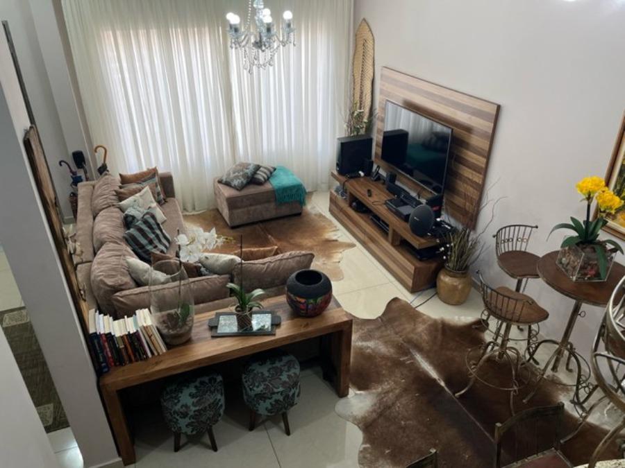 Sobrado à venda com 3 quartos, 320m² - Foto 2