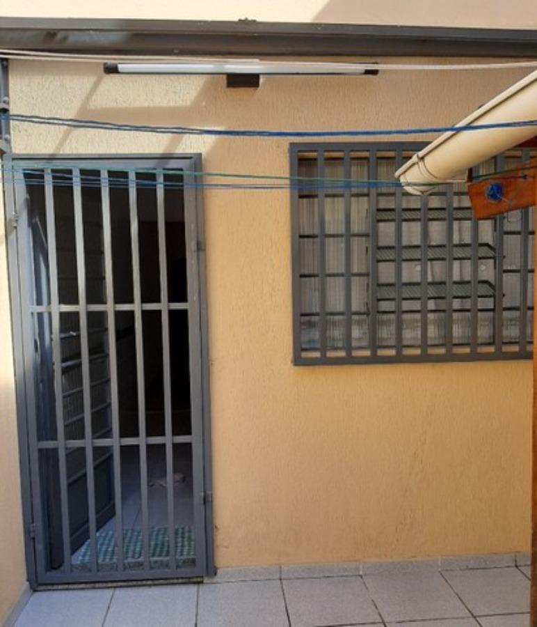 Sobrado à venda com 2 quartos, 68m² - Foto 4