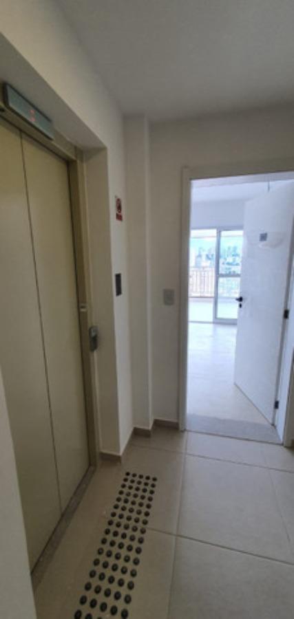 Apartamento à venda com 3 quartos, 107m² - Foto 7