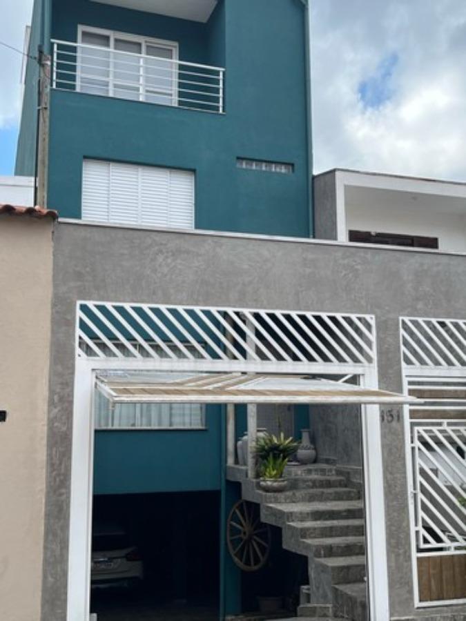 Sobrado à venda com 3 quartos, 320m² - Foto 1