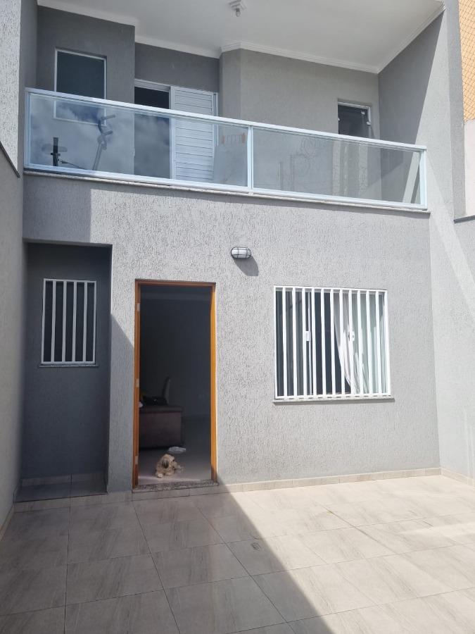 Sobrado à venda com 2 quartos, 120m² - Foto 1