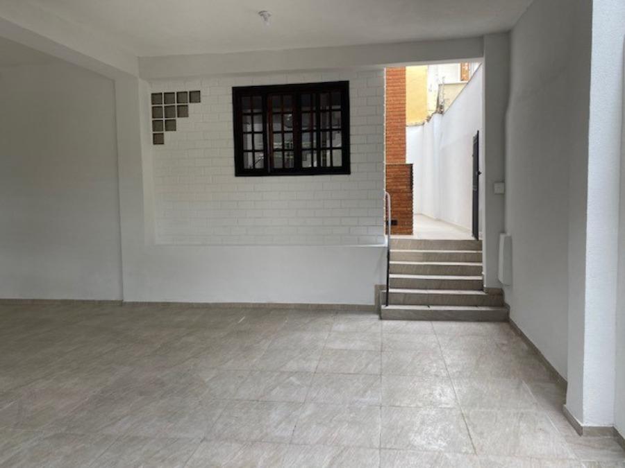 Sobrado à venda com 3 quartos, 200m² - Foto 3