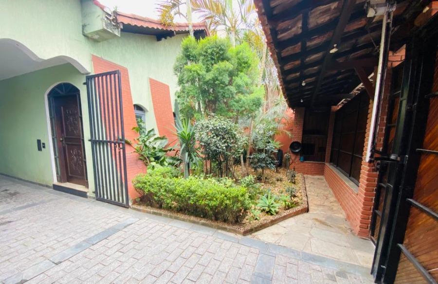 Casa à venda com 5 quartos, 350m² - Foto 9