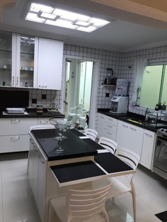 Sobrado à venda com 4 quartos, 120m² - Foto 14