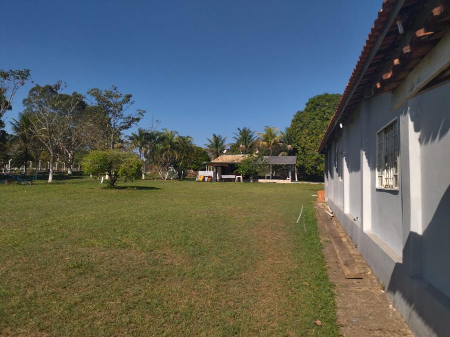 Fazenda à venda com 1 quarto, 330m² - Foto 1