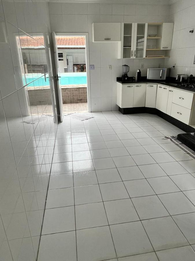 Casa à venda com 4 quartos, 362m² - Foto 15