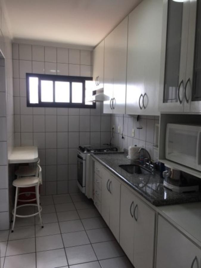 Apartamento à venda com 2 quartos, 60m² - Foto 11