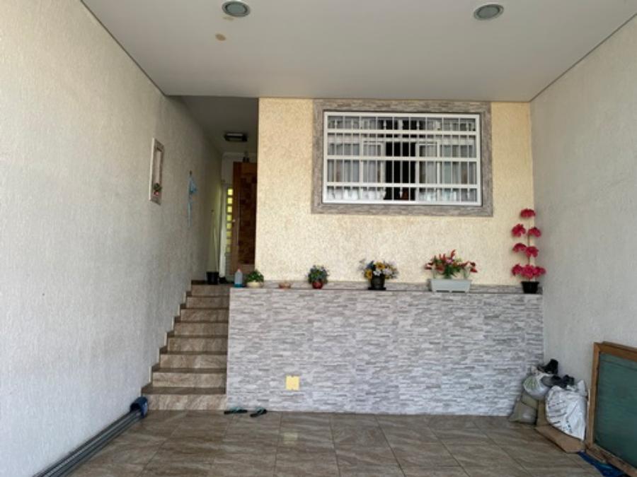 Sobrado à venda com 2 quartos, 120m² - Foto 1