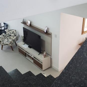 Sobrado para Venda por R$1.200.000,00 com 450m², 4 dormitórios, 1 suite e 3 vagas - Centro , Taubaté  / SP